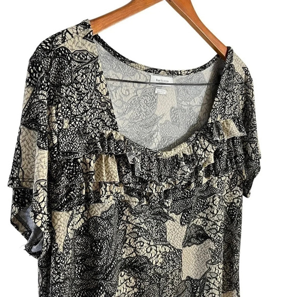 Van Heusen Blouse XXL Rose Floral Ruffled Square Neck Cream Black Gray Dressy - Picture 4 of 6